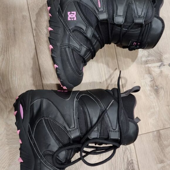 DC Girl's Aura 103395 Snowboard Boots US 6L EUR 37 CM 23.5 Black Pink - Picture 3 of 6